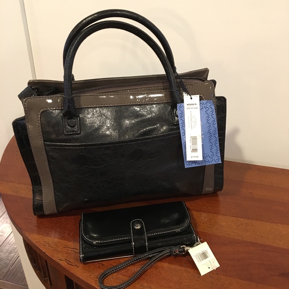 🔥TWO bags Vera Wang ($120)  genuine leather bag